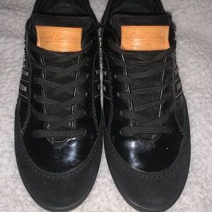 Louis Vuitton pre-owned black sneakers 38